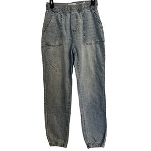 RE Generation Celebrity Pink Jasmine Pull-on Jogger pants light wash elastic